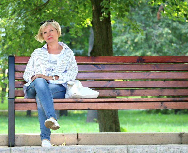 woman-bench-stand-by-blonde-157622